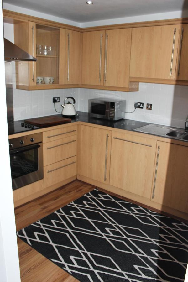 Lovely 2-Bedroom, 1 Bathroom Home, Sleeps 4 Londres Exterior foto